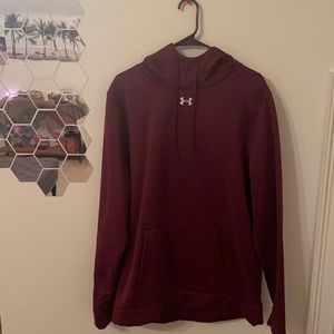 •Under armour dri-fit •
